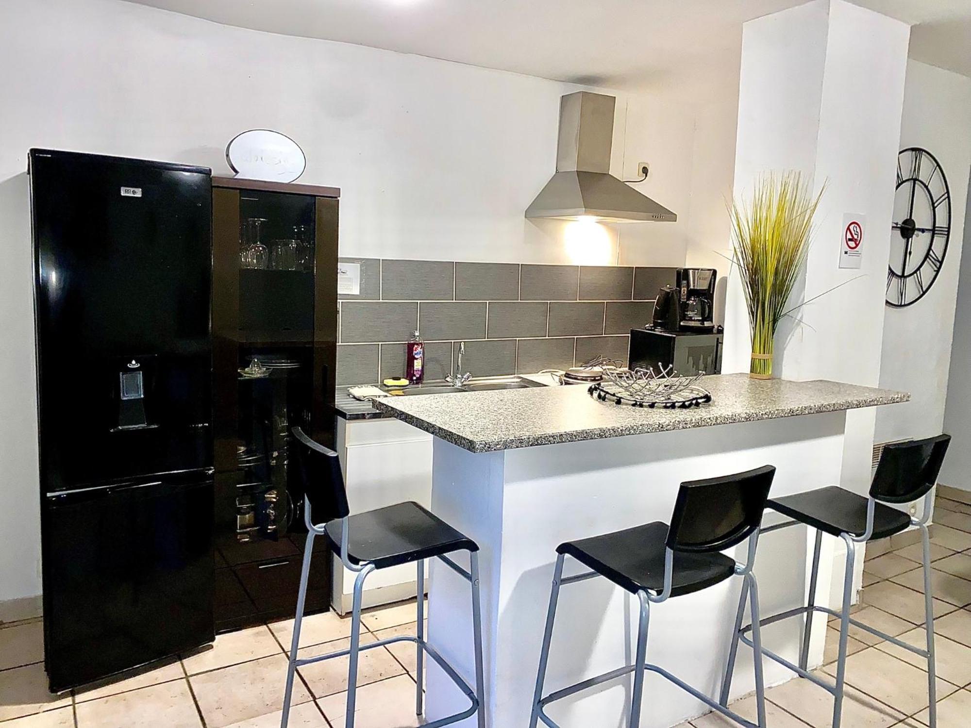 Appartement Calme Au Coeur De La Bastide St-Louis Carcasona Exterior foto